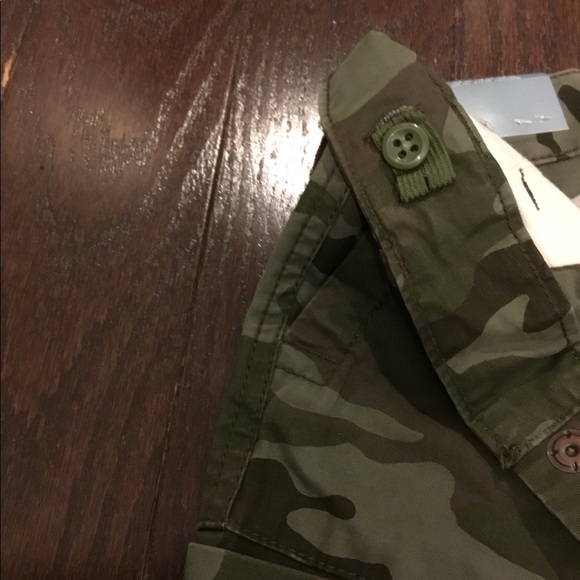 BabyGap 4T pants. Make your own bundle. Never used - Picture 2 of 4